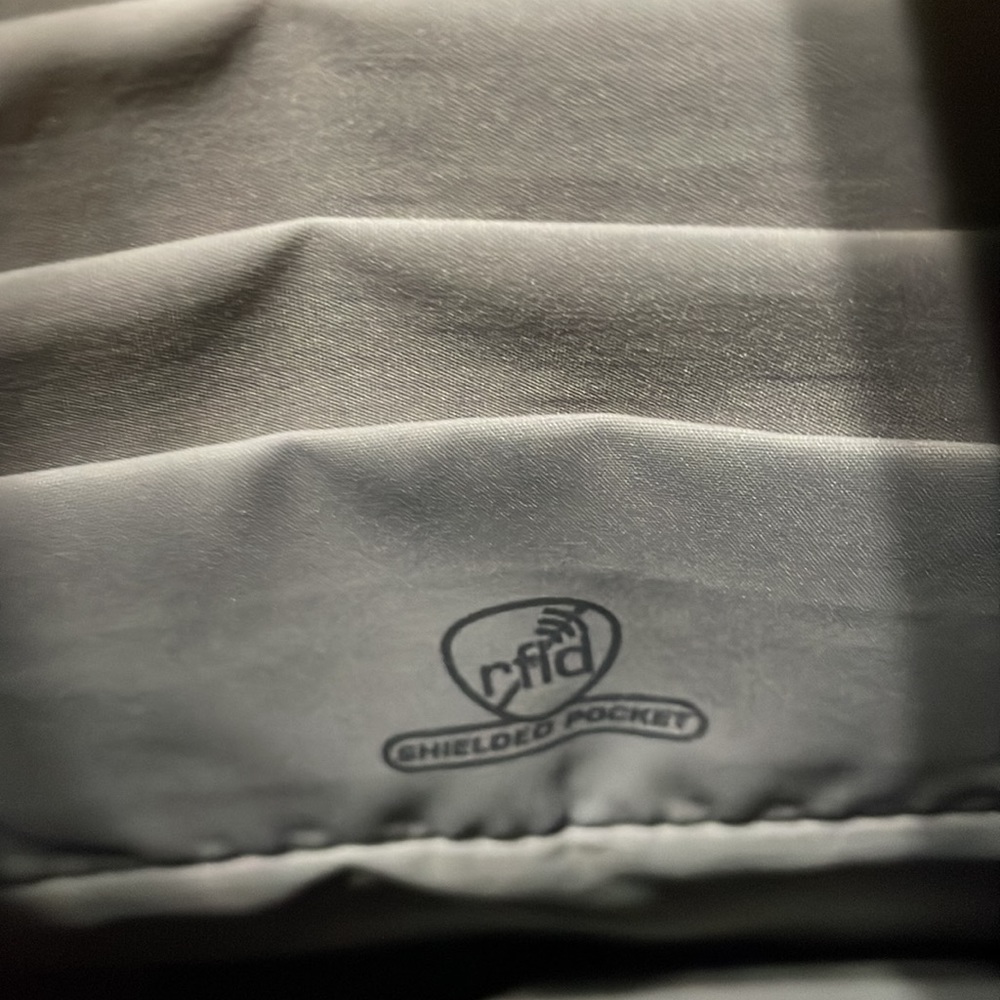 Travelon- RFID Anti theft travel bag - Picture 5 of 14